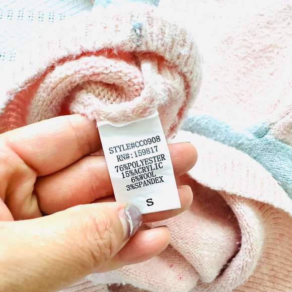 Altar’d State Pink and Blue Oversized Sweater - Picture 4 of 4